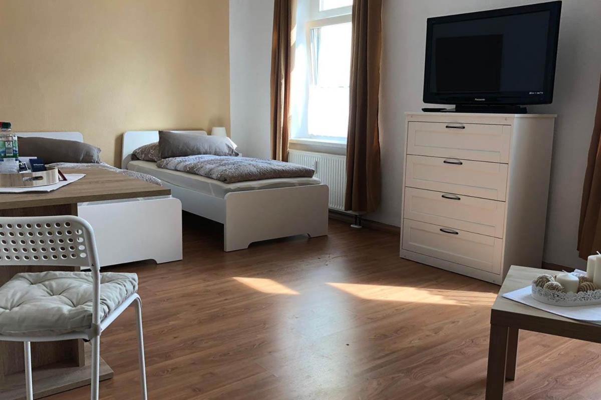 Ferienwohnung In Цвікау Екстер'єр фото